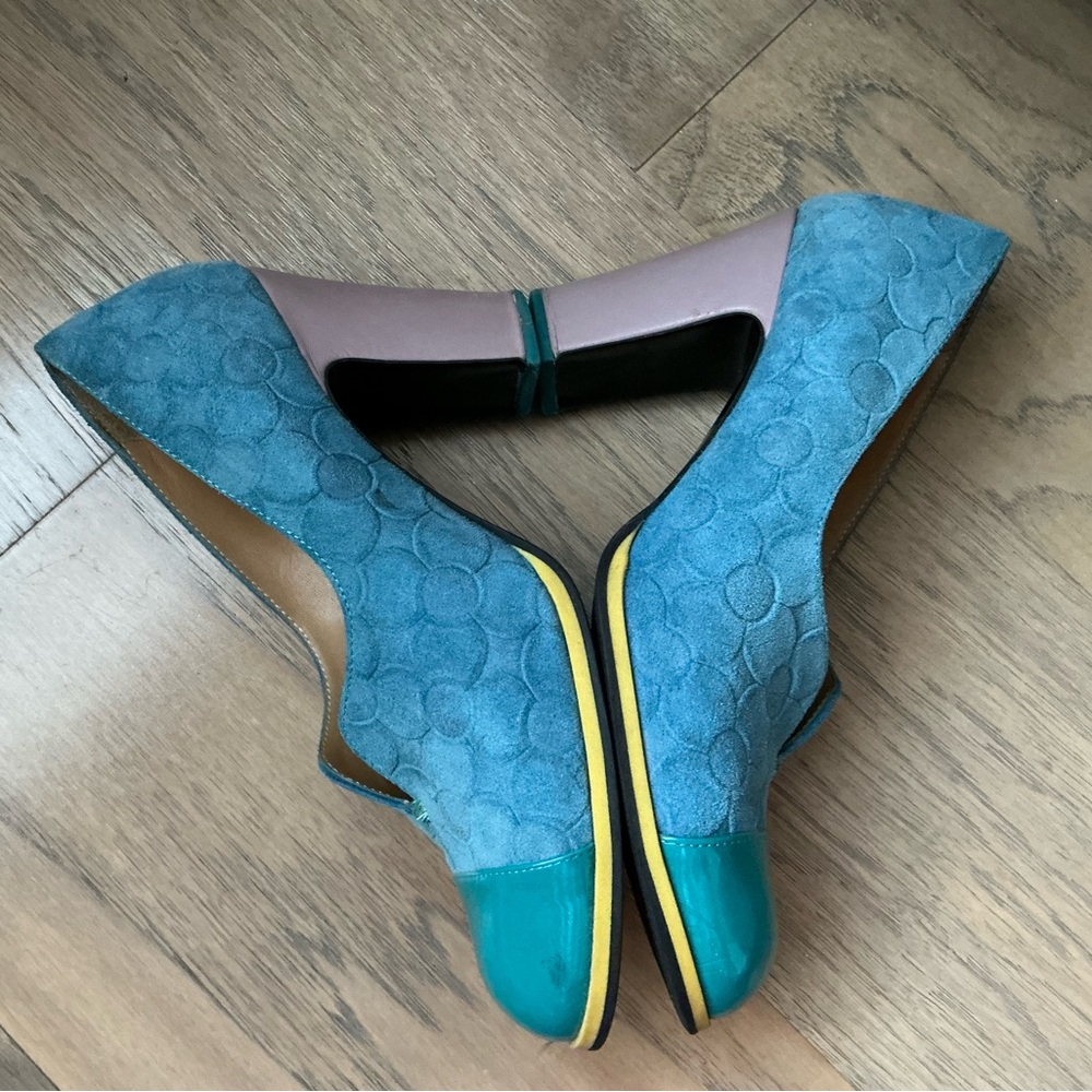 John Fluevog Attic Iris Pump Size 8
